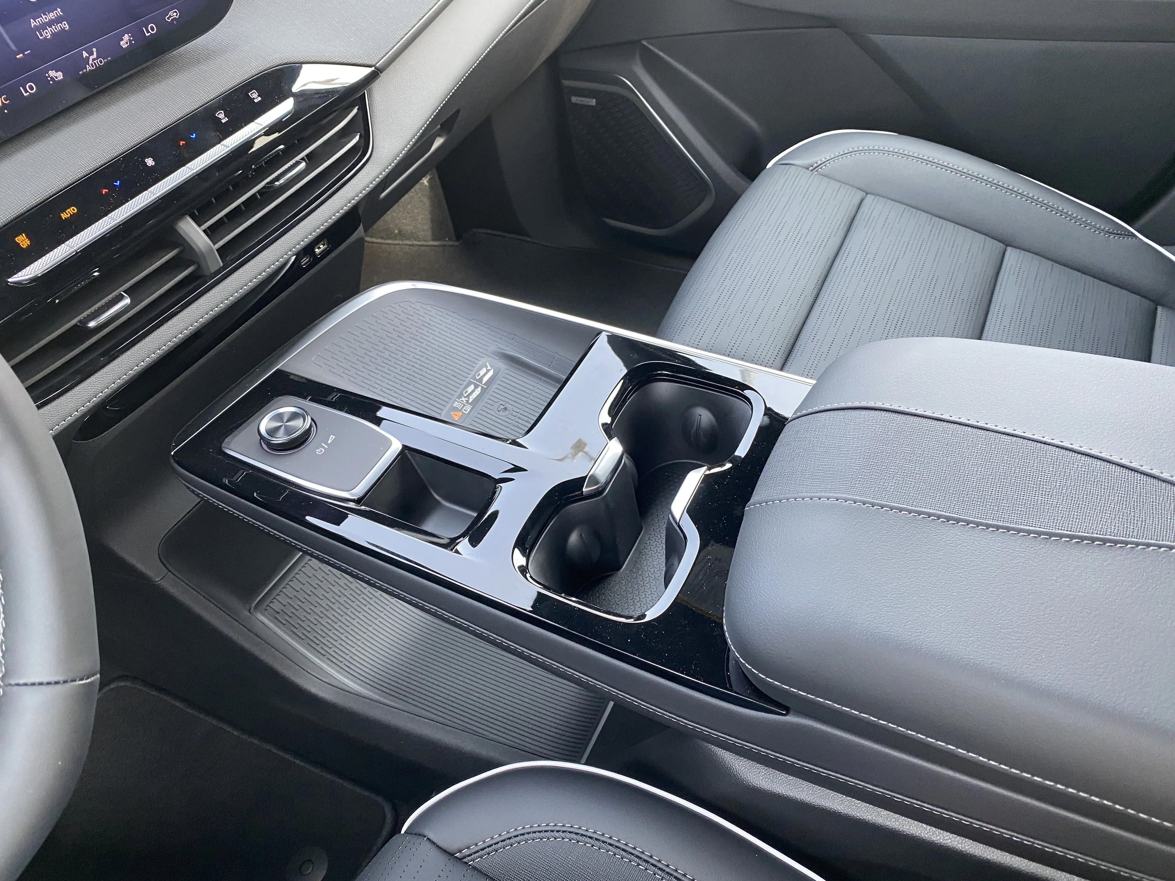 New 2026 Summit White Buick Sport Touring image 21