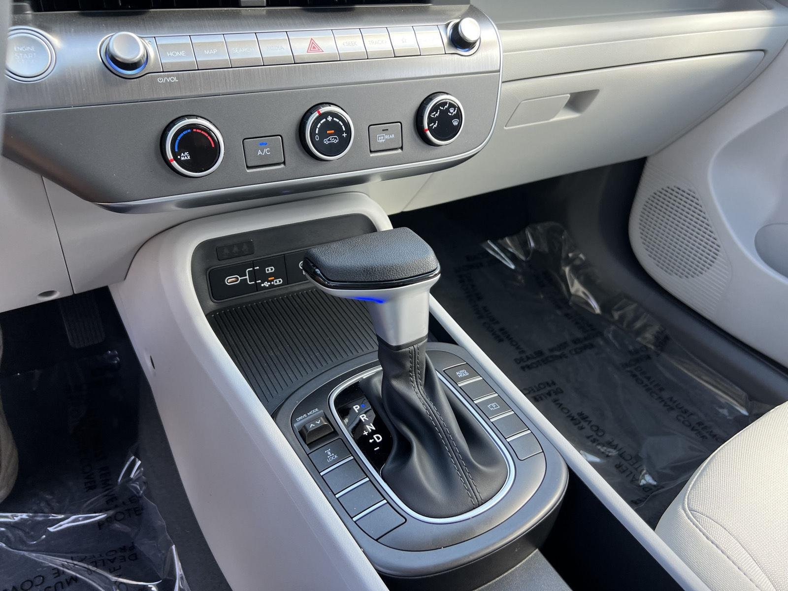 2026 Hyundai Kona SE - Photo 37
