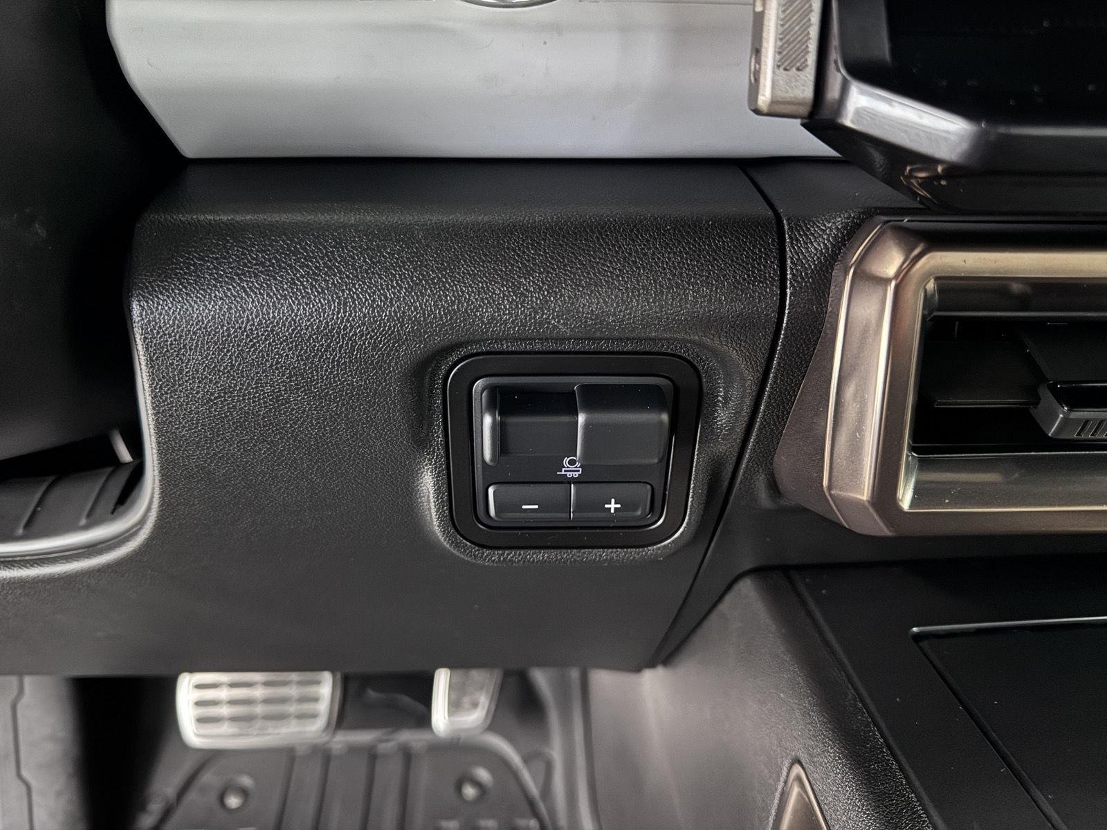 2024 GMC HUMMER EV 2X - Photo 40