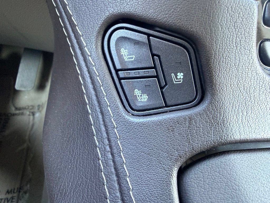 Used 2020 SUMMIT WHITE Chevrolet Premier image 10