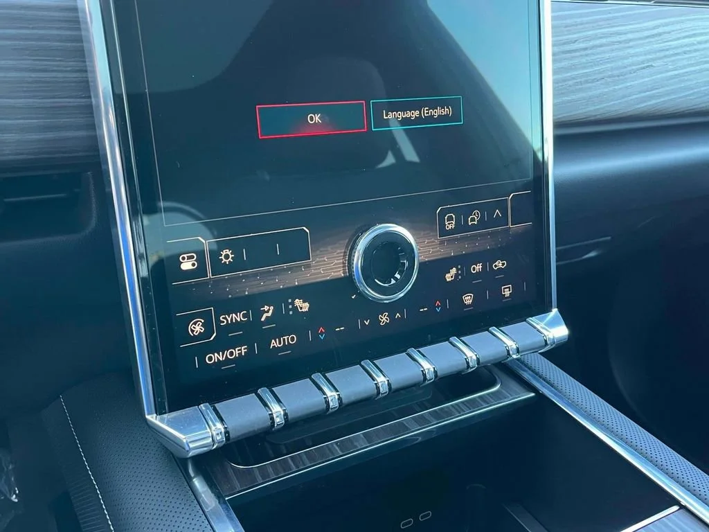 2025 GMC Sierra EV Denali - Photo 27