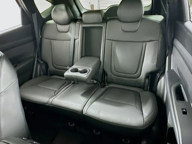 New 2026 Hyundai TUCSON XRT