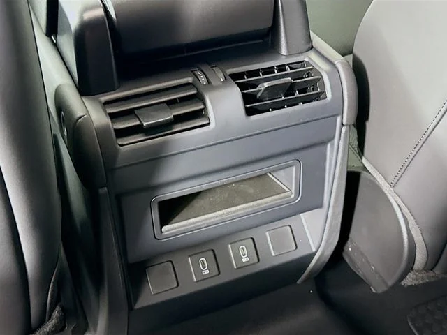 New 2026 Santorini Black Land Rover S image 26