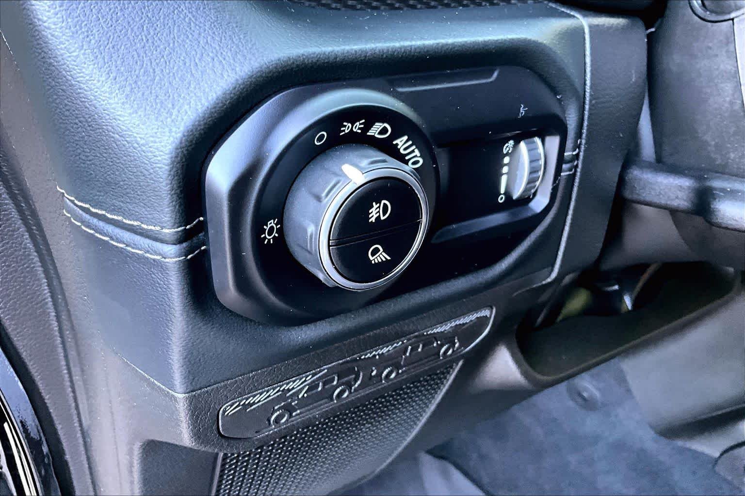 Used 2024 Black Clearcoat Jeep Rubicon X image 32