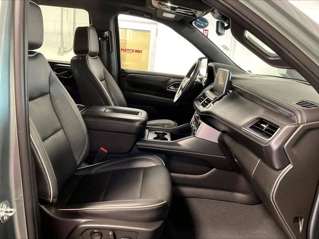 Used 2023 Green GMC SLT image 11