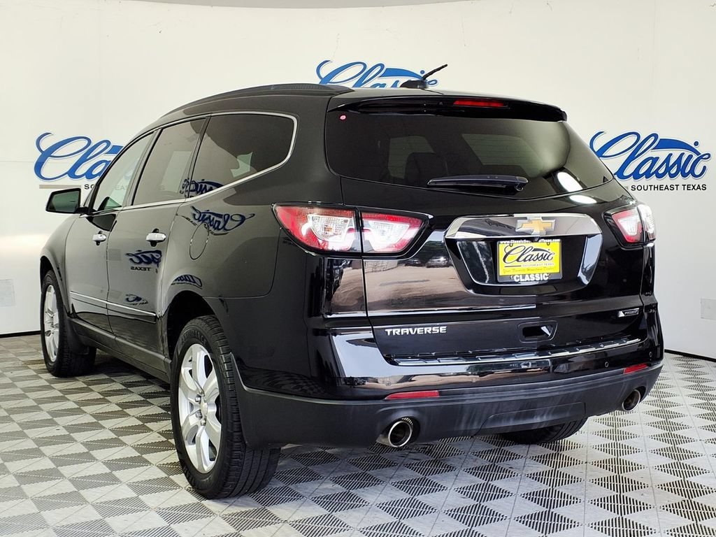 Used 2017 Chevrolet Traverse Premier with VIN 1GNKRJKD9HJ345996 for sale in Beaumont, TX