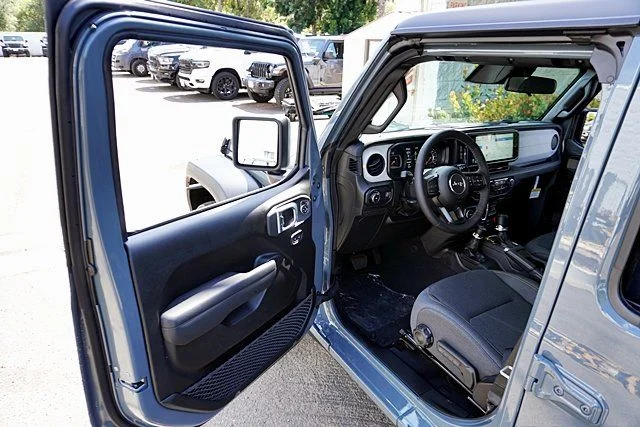 New 2026 Anvil Clear-Coat Exterior Paint Jeep Sport S image 41