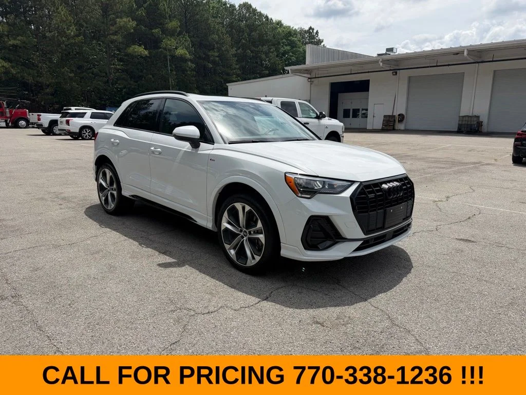 2021 Audi Q3 45 TFSI S Line Premium quattro's photo