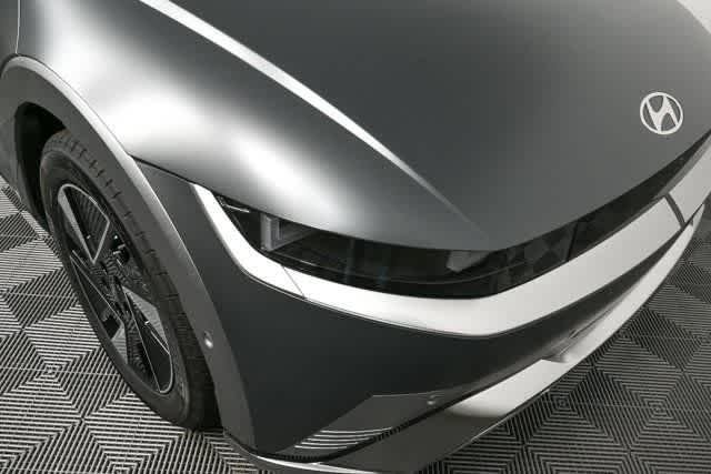 New 2026 GRAY HYUNDAI LIMI image 13