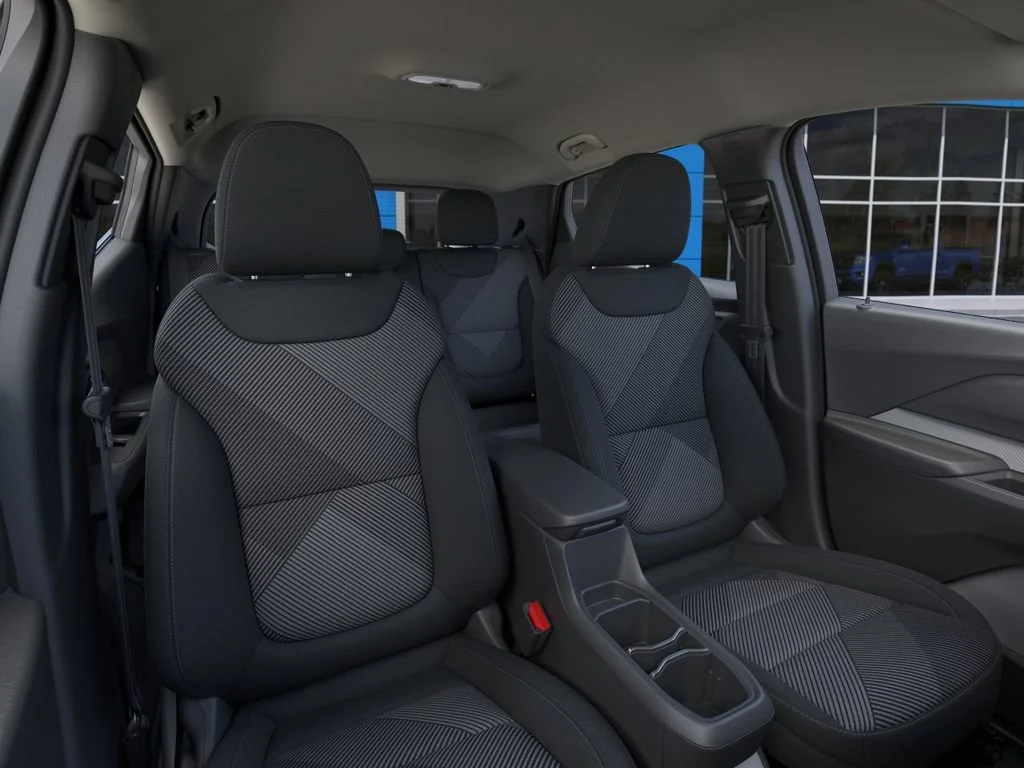 New 2027 Sterling Grey Metallic Chevrolet LT image 17