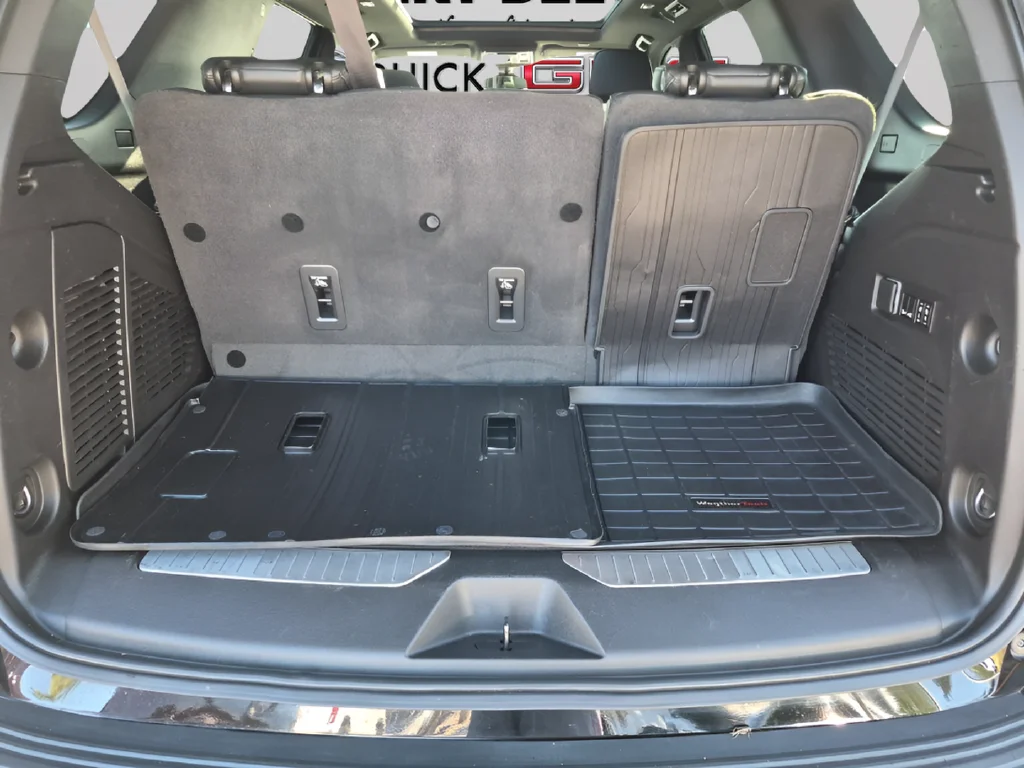 Used 2022 Black GMC Denali image 39