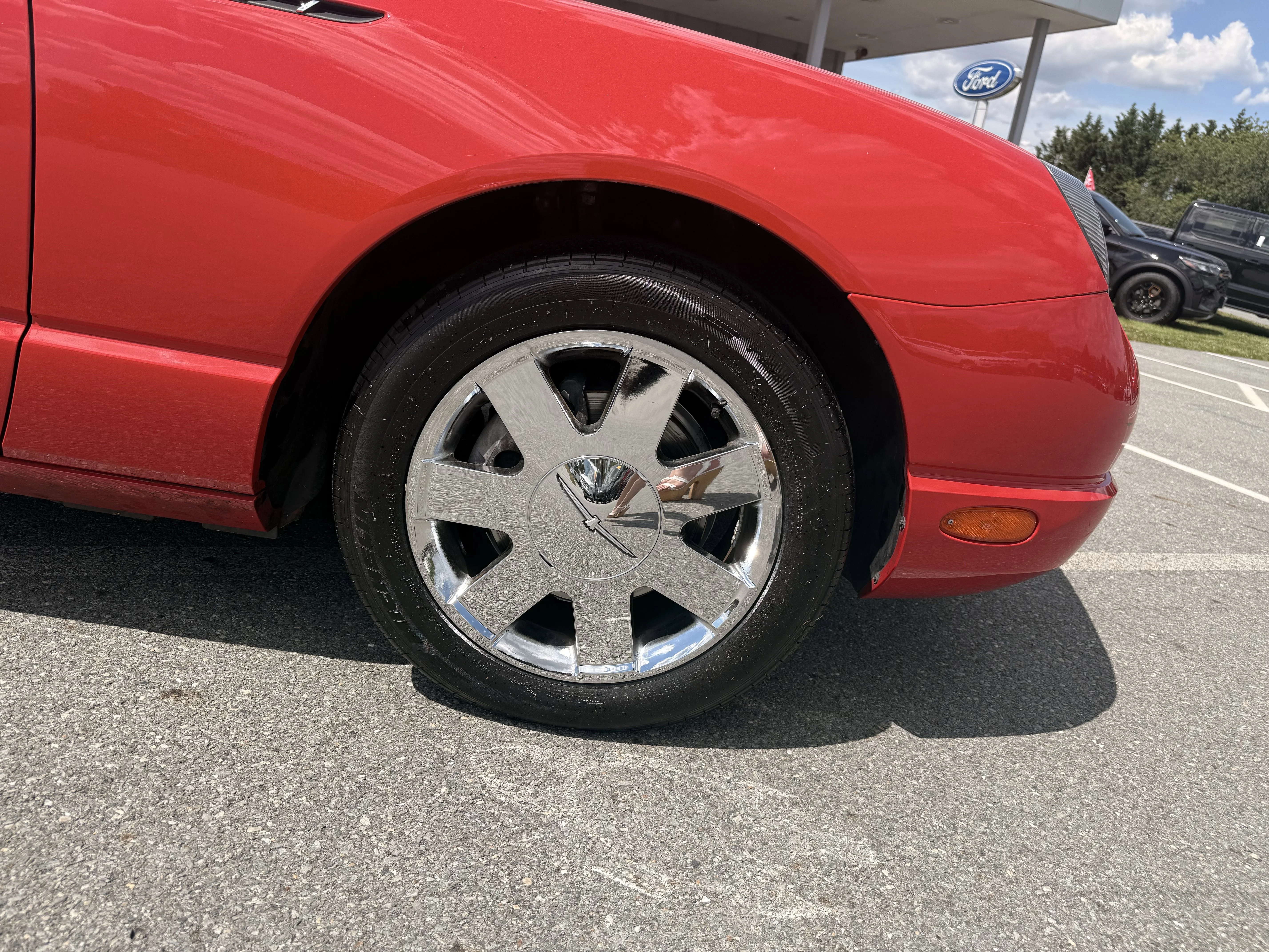 Used 2002 Red Ford Base image 34