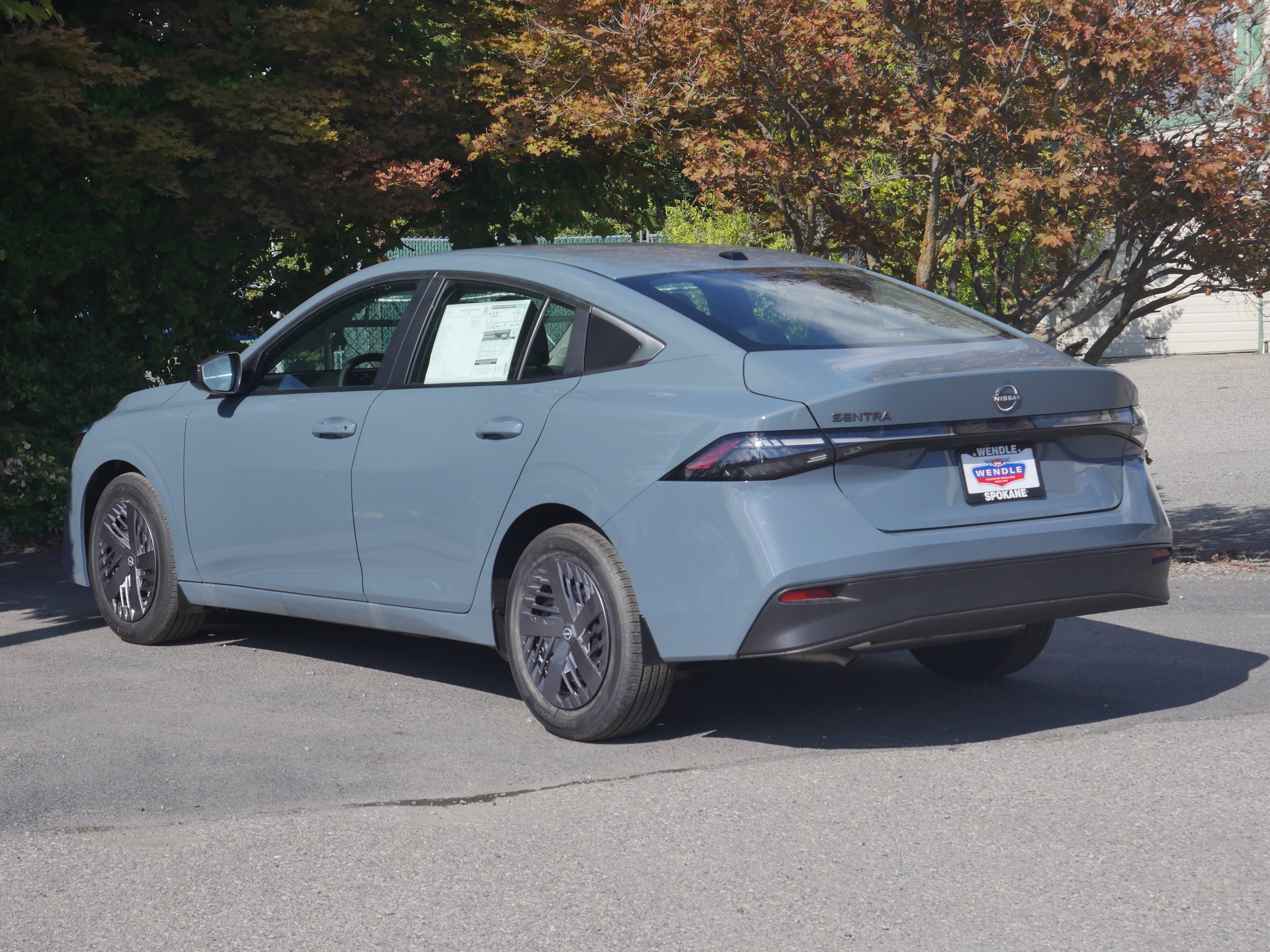 New 2027 Atlantic Gray Metallic Nissan SV image 17