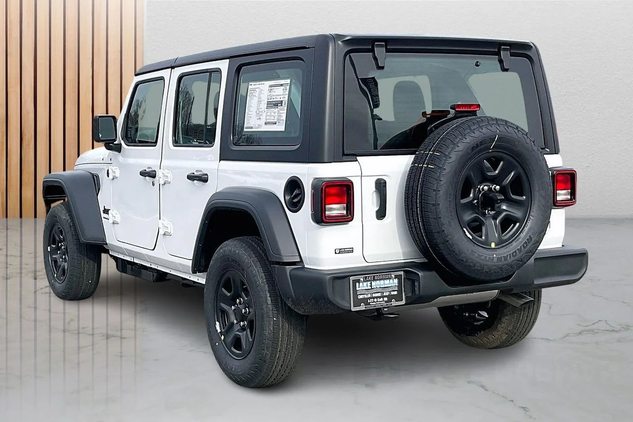 New 2026 Bright White Clear-Coat Exterior Paint Jeep Sport image 7