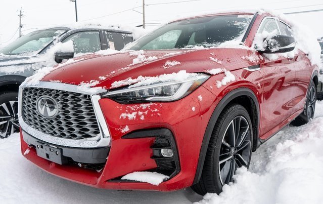 2023 INFINITI QX55 Essential