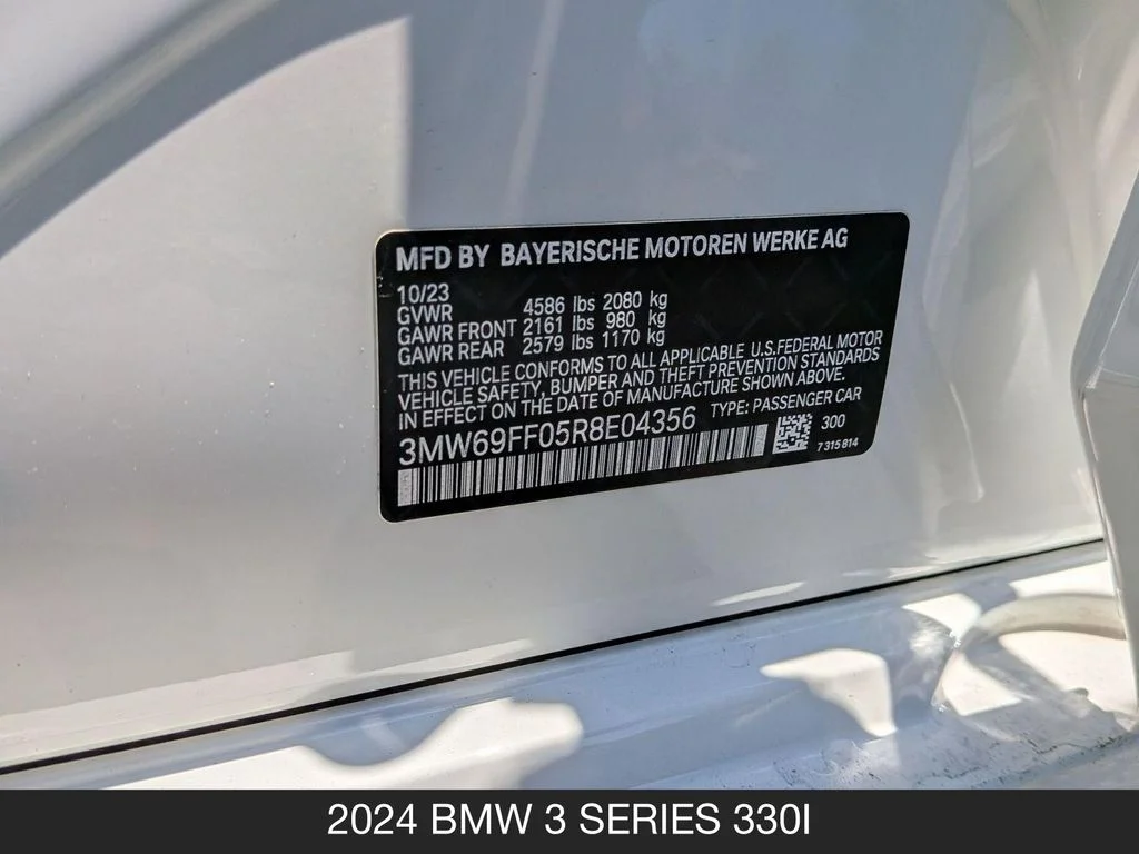 Used 2024 White BMW 330i image 25