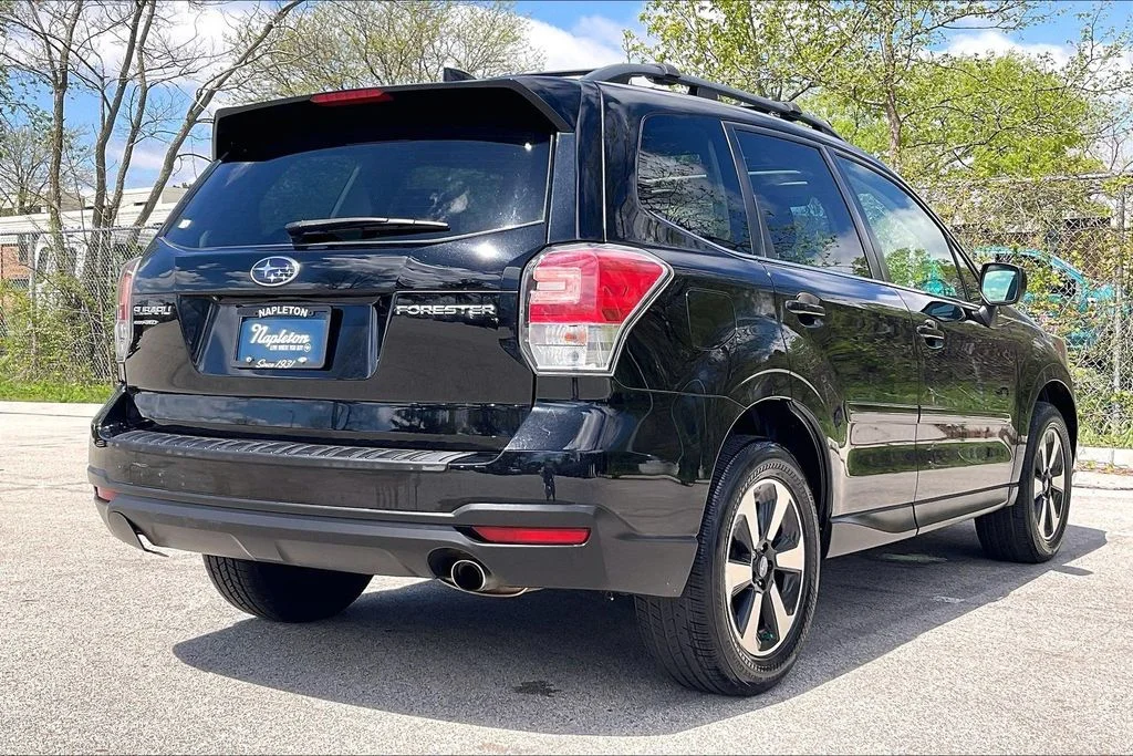 Used 2018 Black Subaru 2.5i Limited image 13