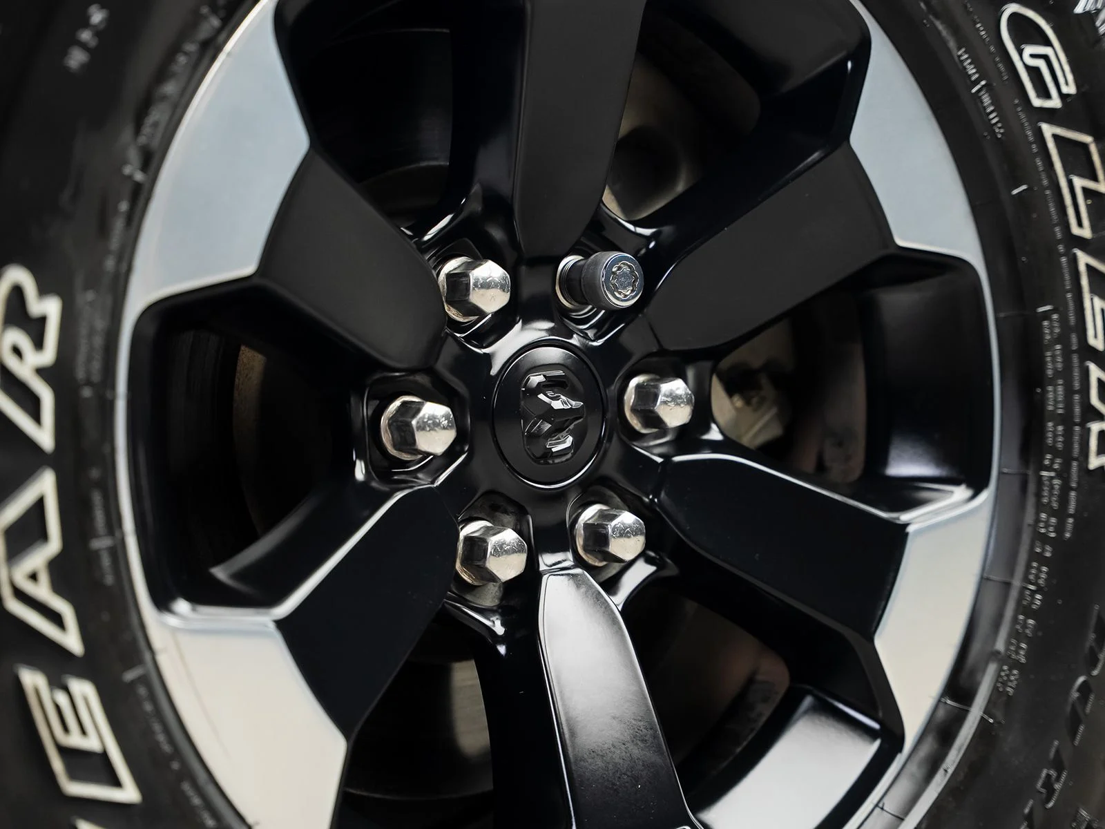 Used 2020 White Ram Rebel image 6