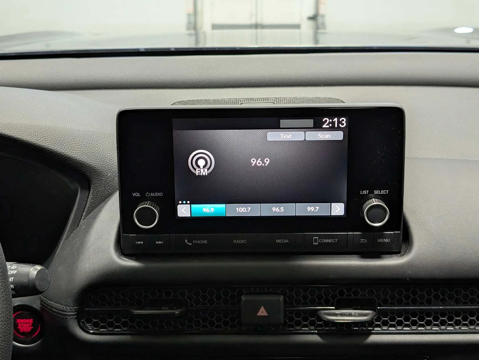 2023 Honda HR-V LX - Photo 18