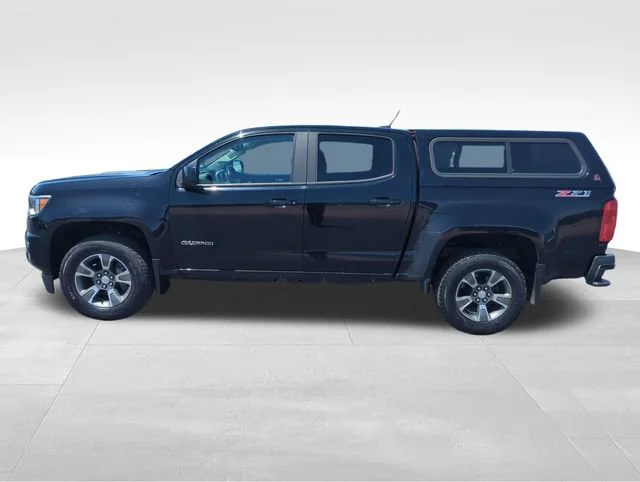 Used 2017 BLACK Chevrolet 4WD Z71 image 2