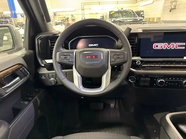 New 2026 Summit White GMC SLE image 22