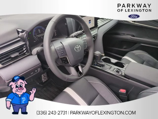 Used 2025 White Toyota SE image 15