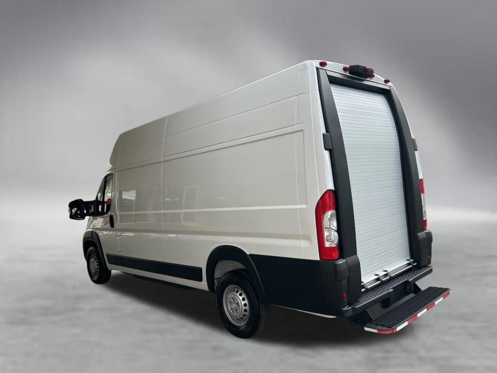 Used 2024 White Ram Super High Roof image 4