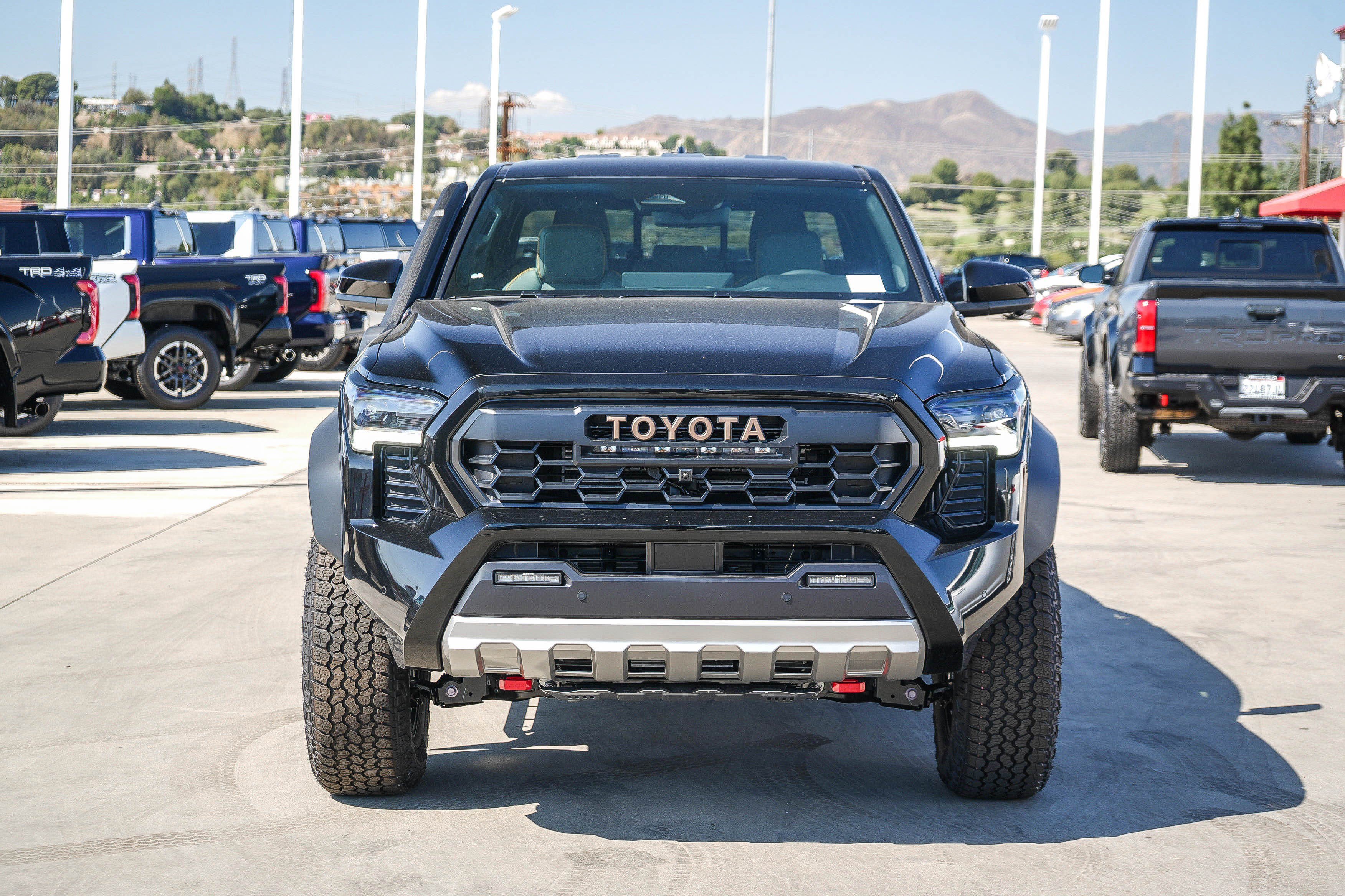 New 2026 Toyota Tacoma i-FORCE MAX Trailhunter 4X4 DOUBLE CAB HV