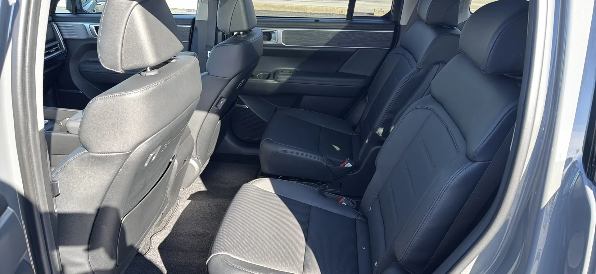 New 2026 Hampton Gray Hyundai Limited image 13