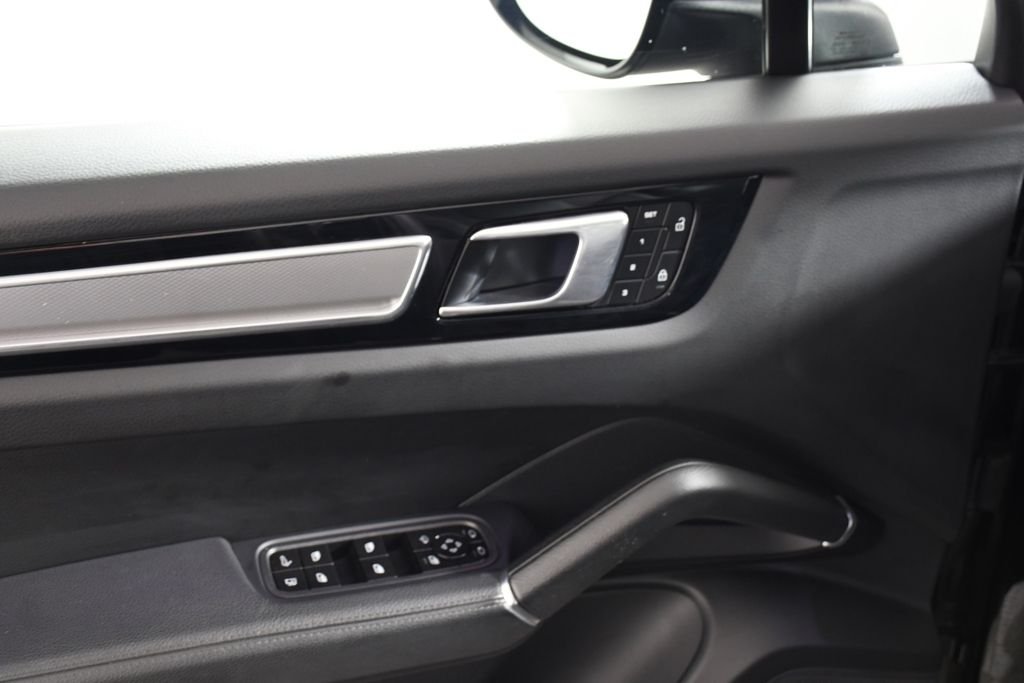 Used 2022 Black Porsche Platinum Edition image 15