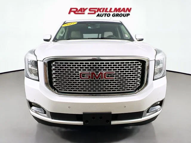 Used 2017 White GMC Denali image 2