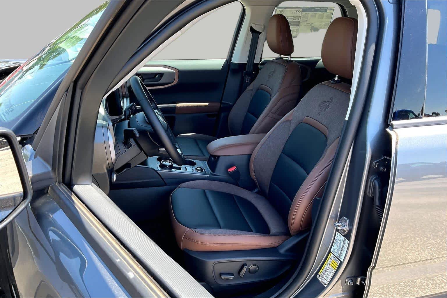 New 2026 Carbonized Gray Metallic Ford Outer Banks image 9