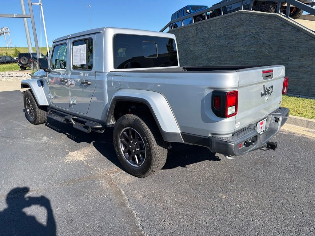 Used 2023 Silver Jeep Overland image 5