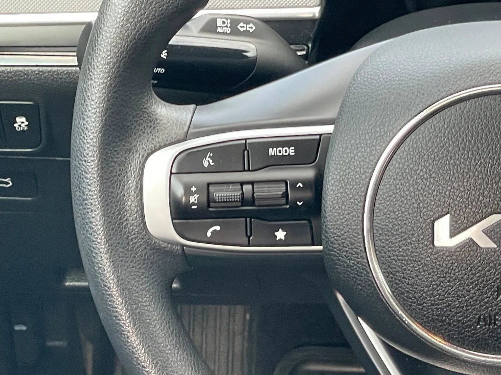 Used 2025 Interstellar Gray Kia LXS image 6