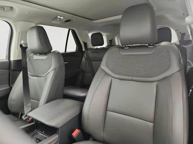 New 2026 Vapor Blue Metallic Ford Active image 10