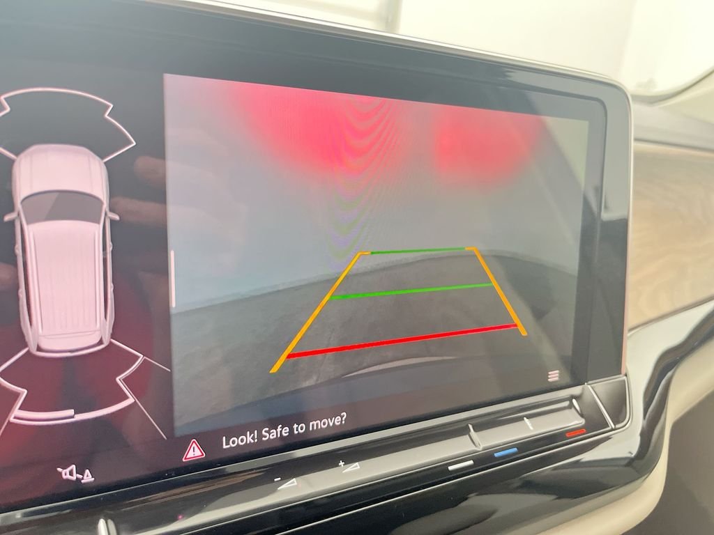 2024 Volkswagen Atlas SE w/Tech - Photo 21