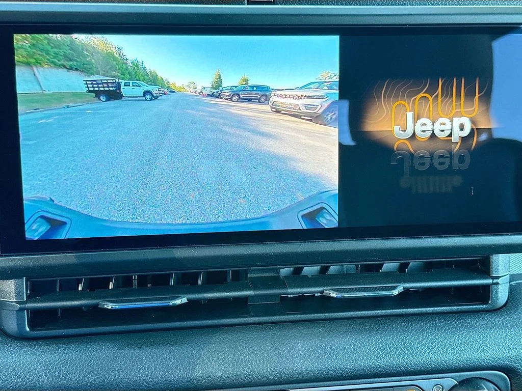 New 2025 Bright White Clearcoat Jeep Sport S image 20