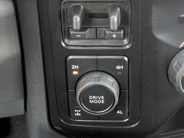 New 2026 Oxford White Ford F-250® XLT image 23