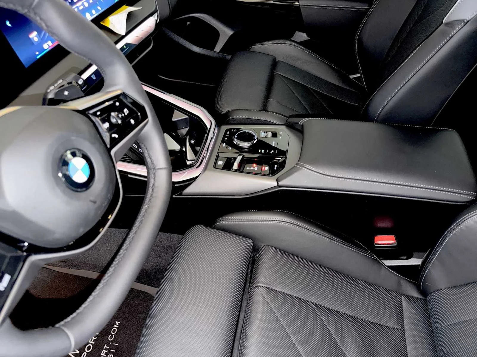 2026 BMW X3 30 - Photo 19