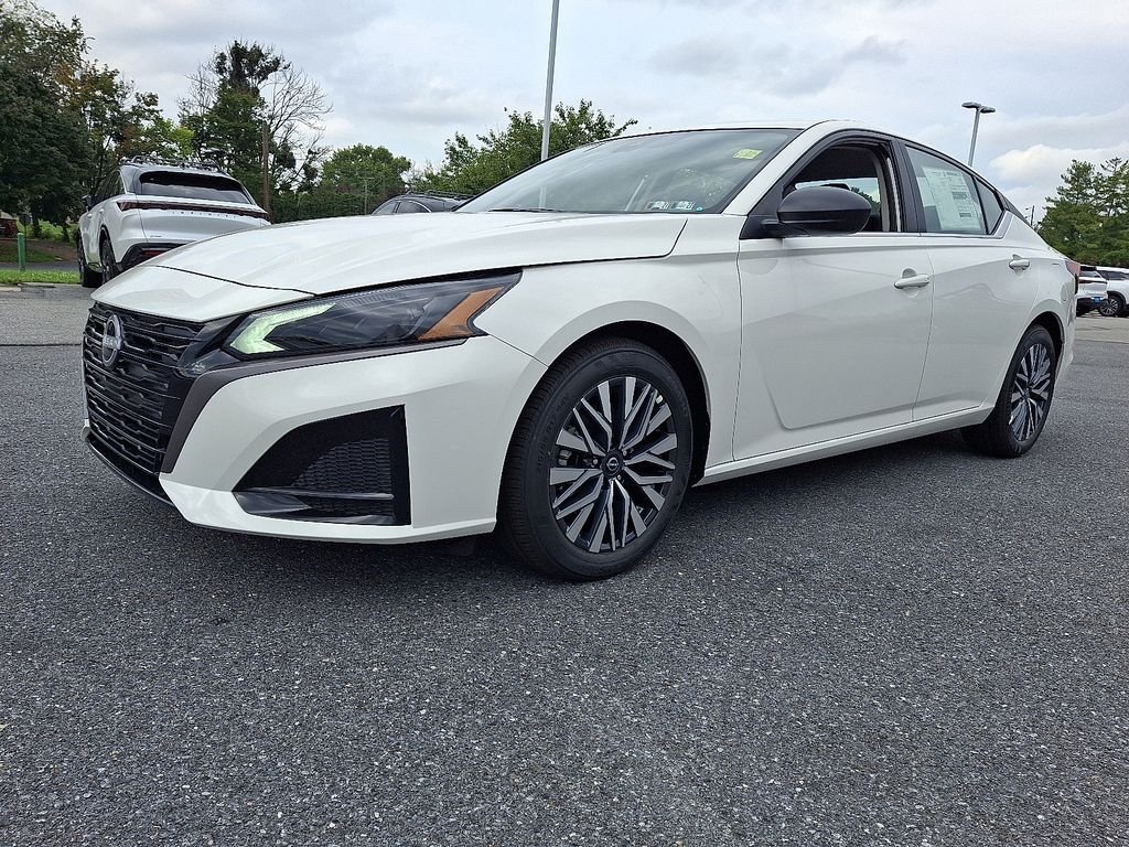 New 2026 Pearl White TriCoat Nissan SV image 2