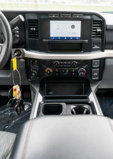 Used 2023 Black Ford XLT image 13