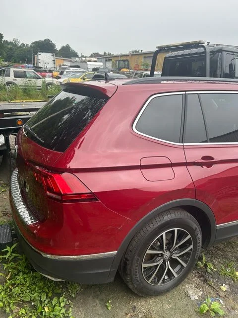 2021 Volkswagen Tiguan 2.0T SE's photo