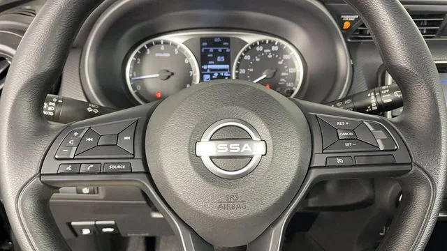 2025 Nissan KICKS PLAY Base - Photo 23