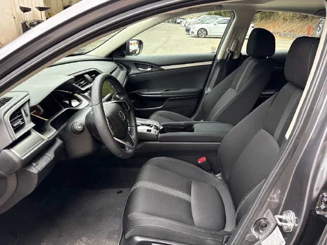 Used 2018  Honda EX image 14