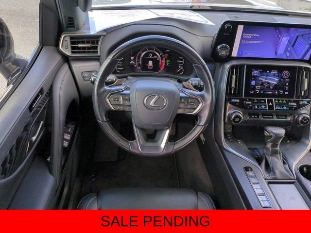 2022 Lexus LX Luxury - Photo 14