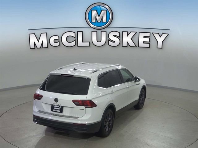 Used 2022 Pure White Volkswagen SE image 6