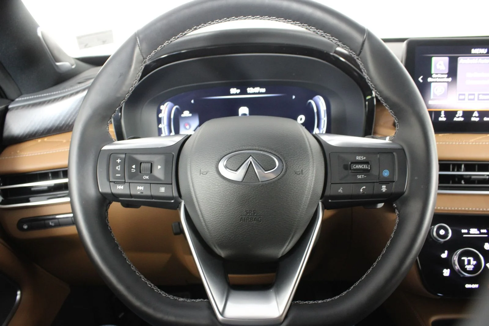 Used 2024 Blue INFINITI Autograph image 26