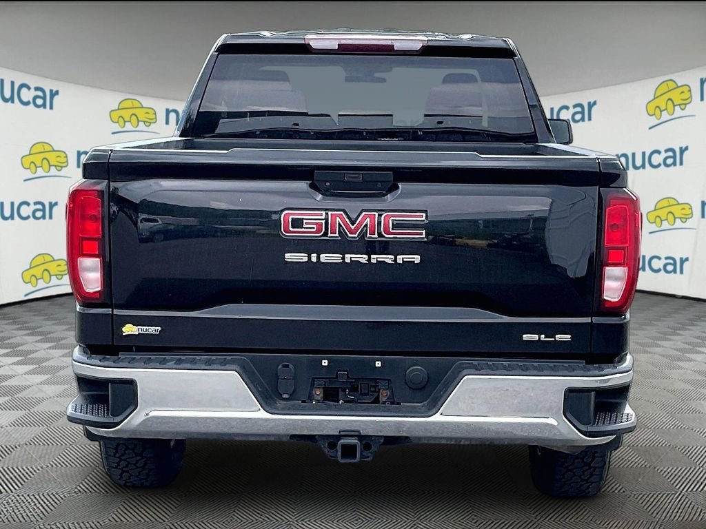 Used 2019 Black GMC SLE image 5