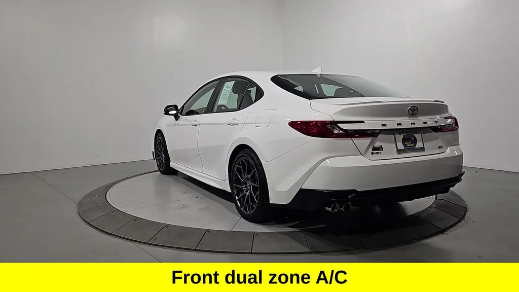 Used 2025  Toyota SE image 3
