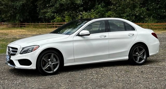 Used 2015  Mercedes-Benz C 300 image 4